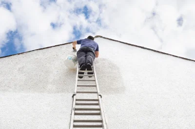 Peinture extérieure à Buzon — façades et ravalement
